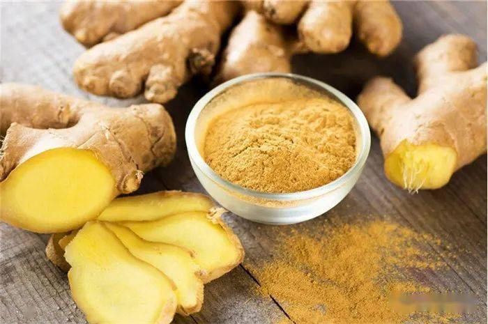 每天坚持用生姜来泡脚 一个礼拜不到会有惊人的变化 姜水 病症 功效