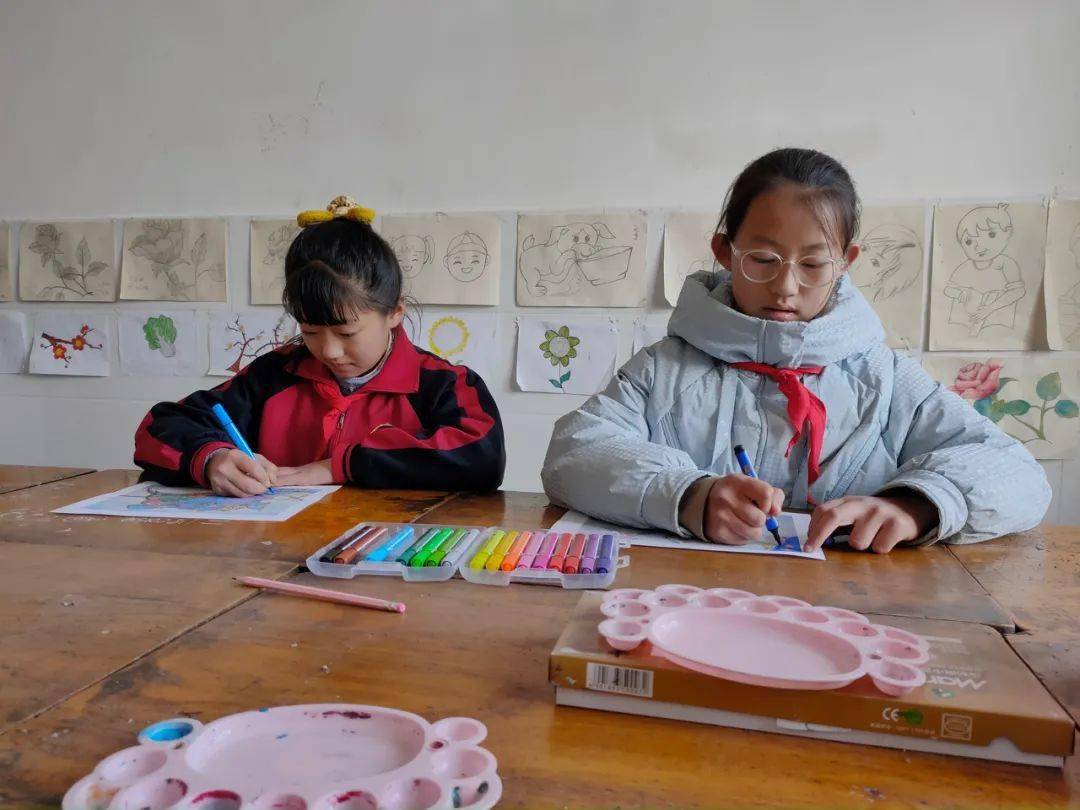 这两个甘肃女孩被太空中的亚平老师点了名