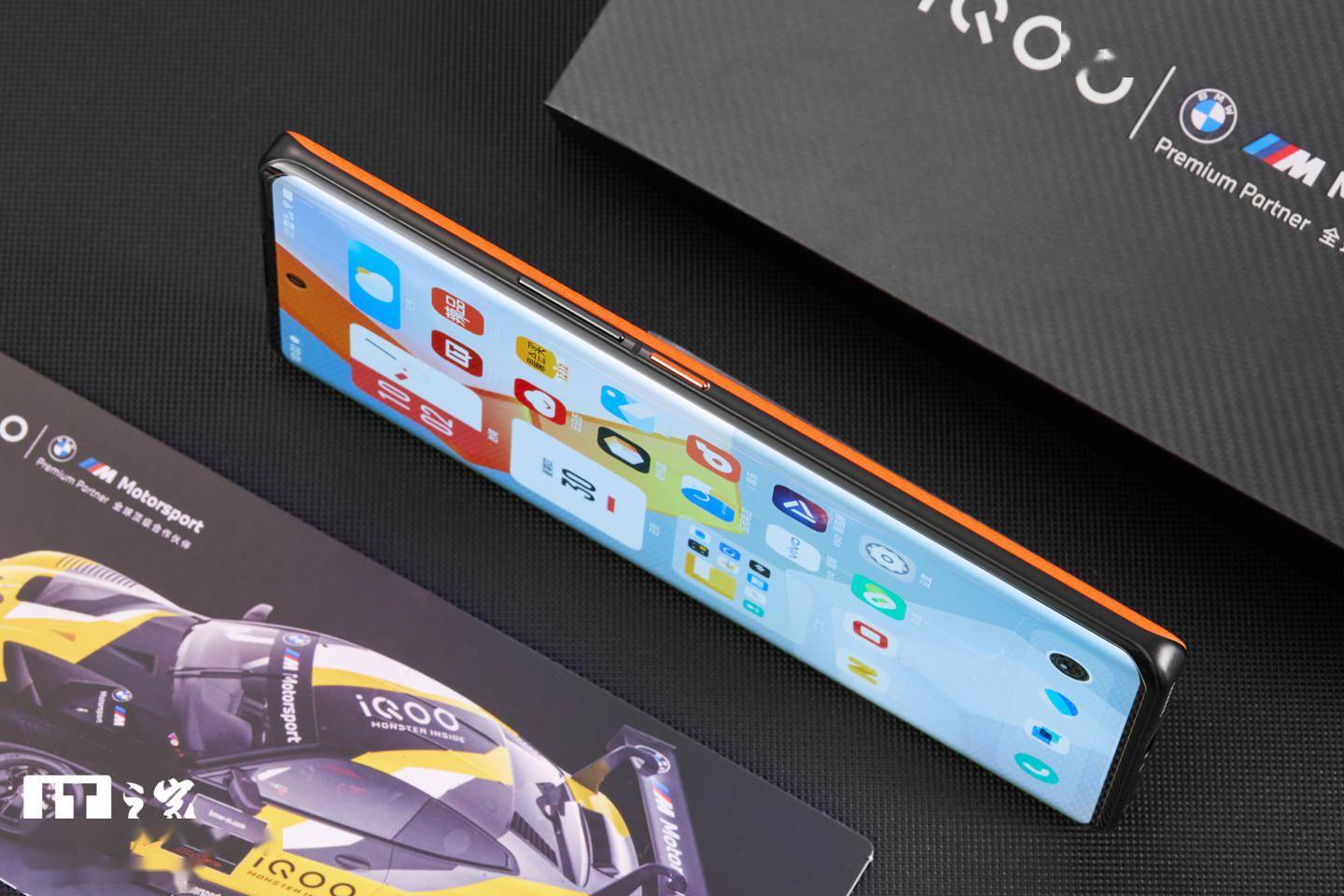 游戏|【IT之家开箱】iQOO9 / Pro 图赏：“致敬速度，极致性能”