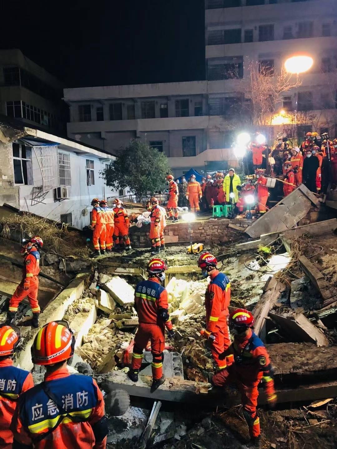 武隆凤山街道机关食堂发生安全事故重庆召开全市安全生产紧急会议