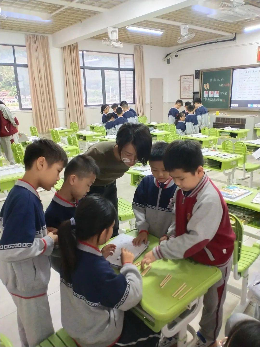 肇庆市凤凰三立学校教育双减减负不减质生本课堂教学需深耕