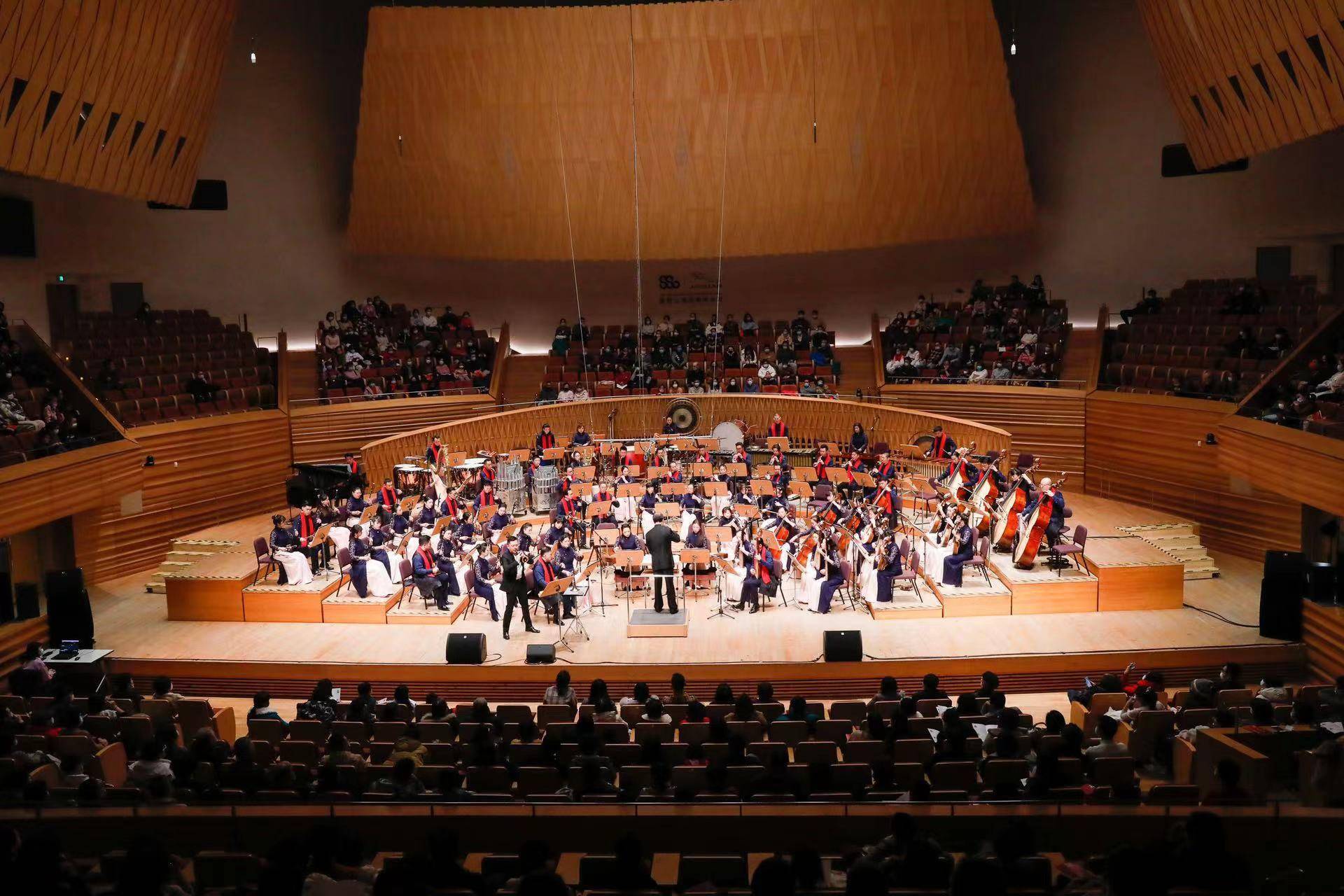 海派民乐谱写新春乐章张国勇执棒上海民族乐团奏响火红中国年