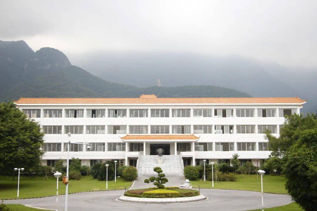 2022年普通专升本肇庆学院招生专业简章
