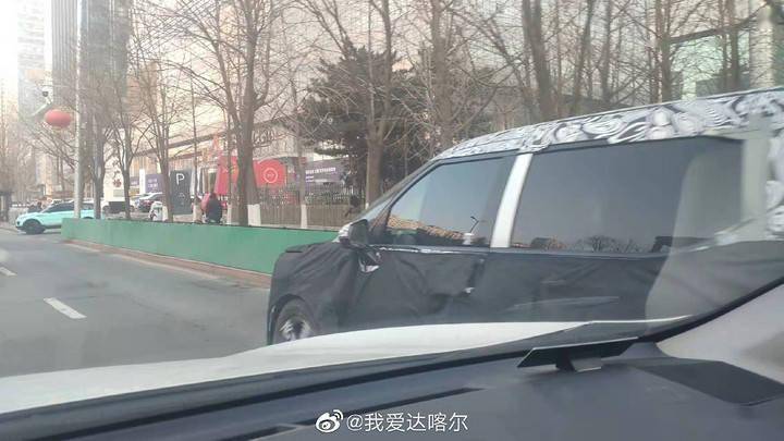 极氪mpv新款谍照 2b185c5511e74f0c8c84809c8fb612a7.jpeg