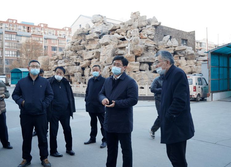 邢亚超先后来到县卫健局疫情排查统计组,丽景名城小区