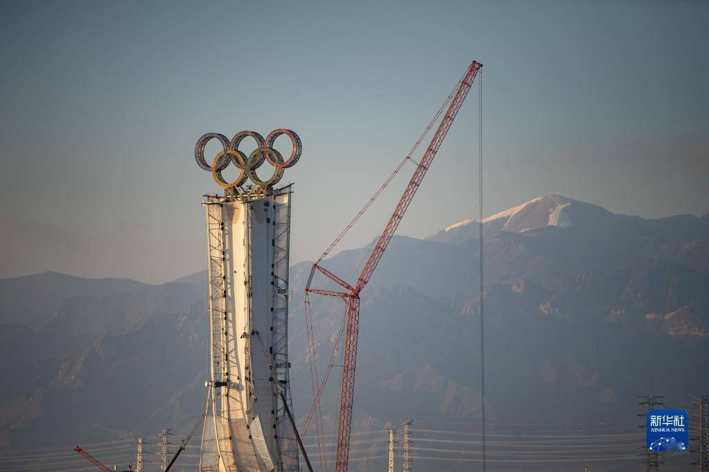 冬奥|北京：奥运五环景观塔献礼冬奥