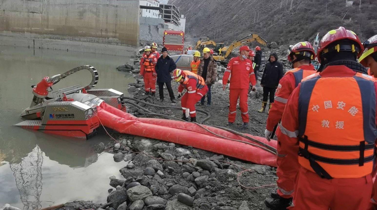 甘孜水电站透水事故7名遇难者遗体在地下厂房发现,救援仍在进行