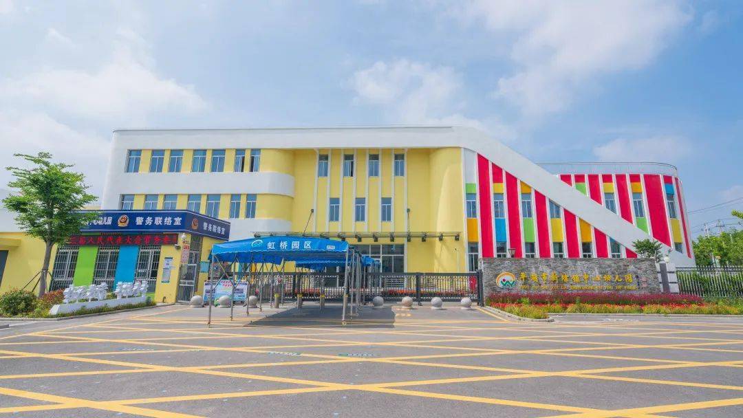 新埭中学,新埭小学均已完成安装,新埭镇中心幼儿园构建了幼儿园科技馆