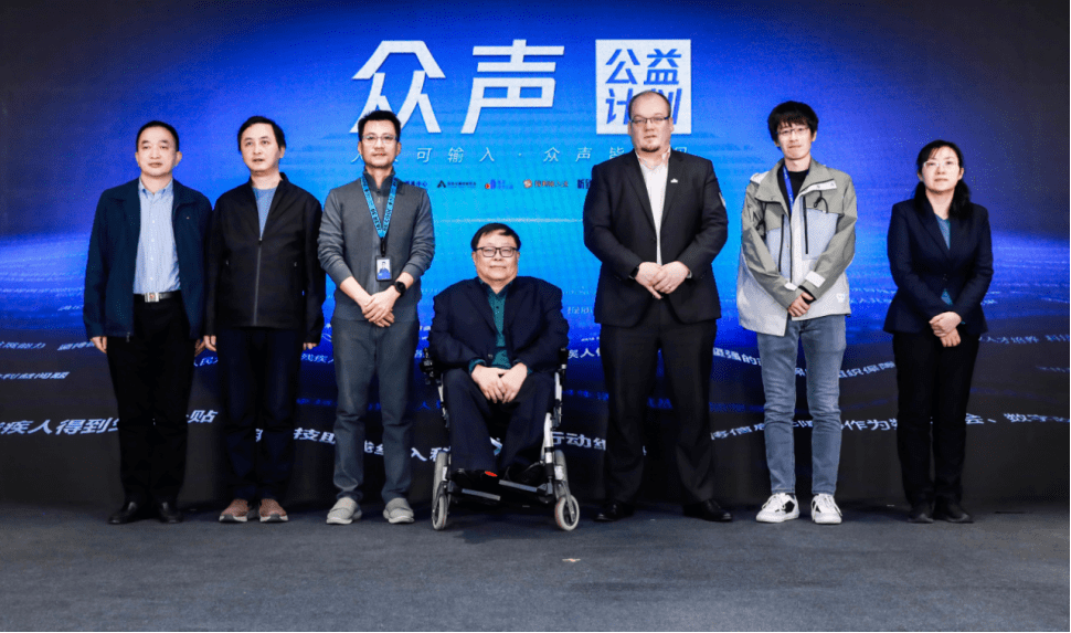 小伙子|这刷屏的聊天记录，给我看傻了