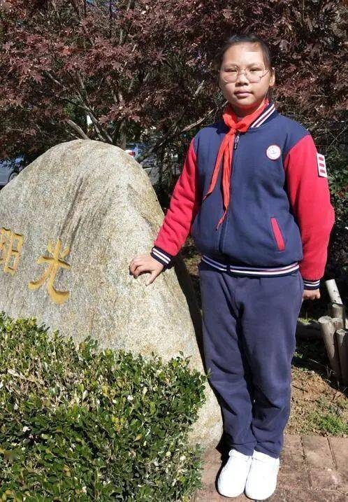 金 烨学校:吕山小学班级:402班推荐老师:倪红燕01推荐语:金烨同学真的