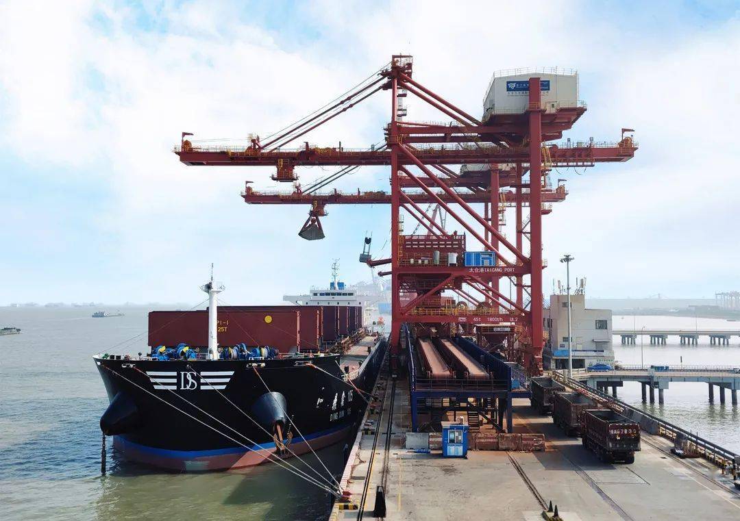 处于比较被动的局面,在市场行情上,砂石整体行情低迷,加之航运费较高