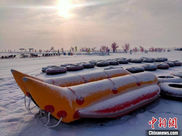 中俄界湖兴凯湖冰雪乐园开园