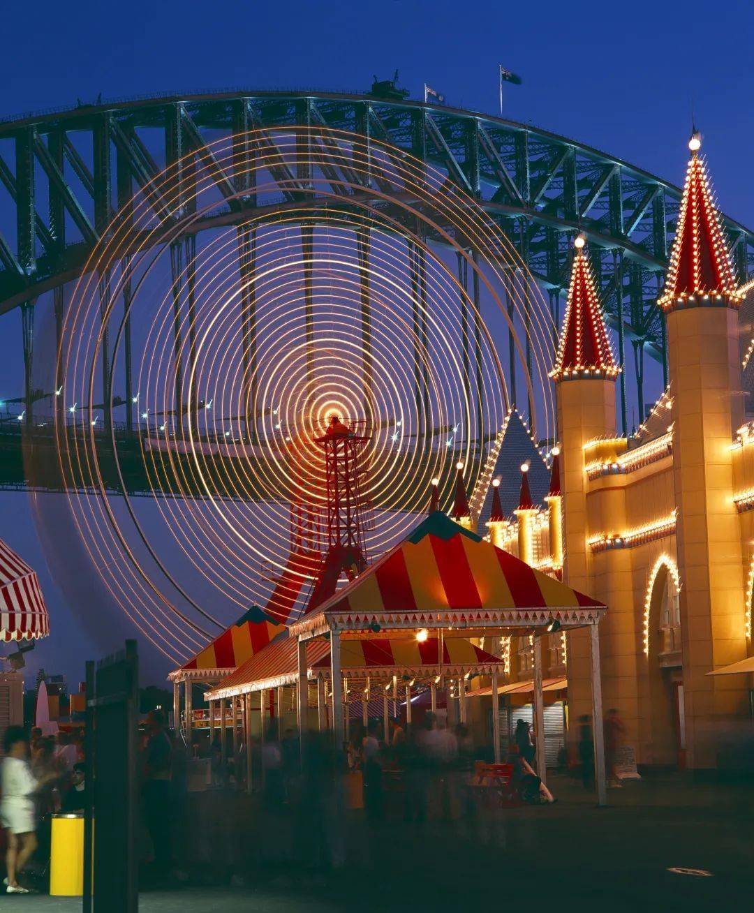 99luna park, sydney, nsw悉尼唯一的一個遊樂園,著名的月神公園,已