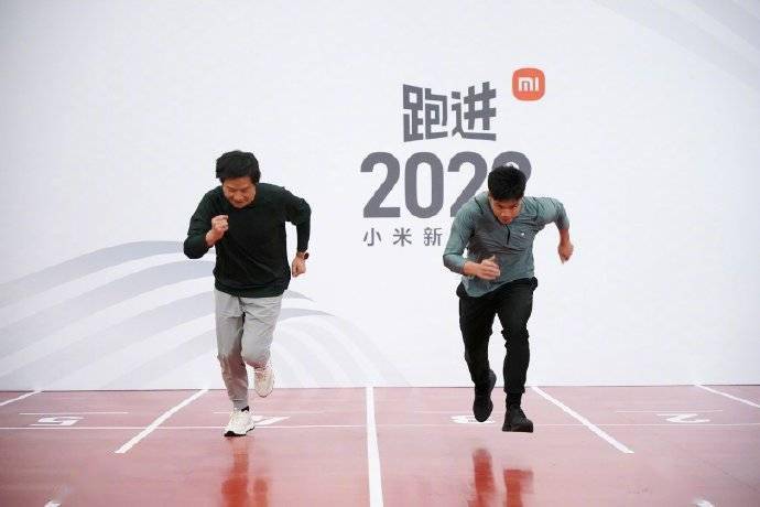 小米雷军超大杯XL 2022新年特别款图片曝光