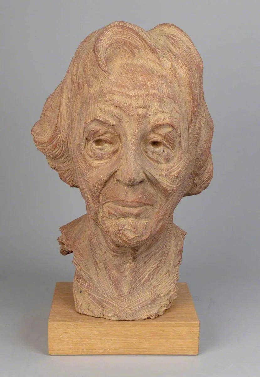 英国雕塑家marcuscornish手中朴实的人像雕塑专注于生命力情感力量和