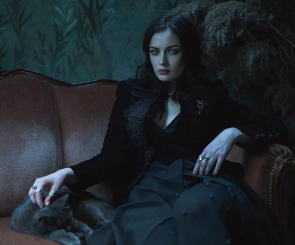 白俄正妹cos性转蝙蝠小丑帅气癫狂女刺客邪魅十足