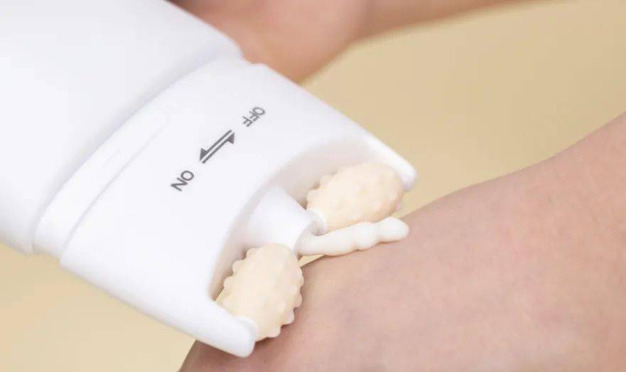 国货“显老”颈纹真的能“滚”掉!!430年的国货,一招get女明星“天鹅颈”!