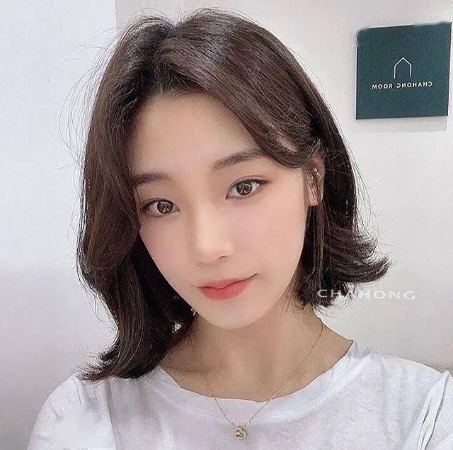 层次中短发图片 e2d29884ac674f1983033a4277377a30.jpeg