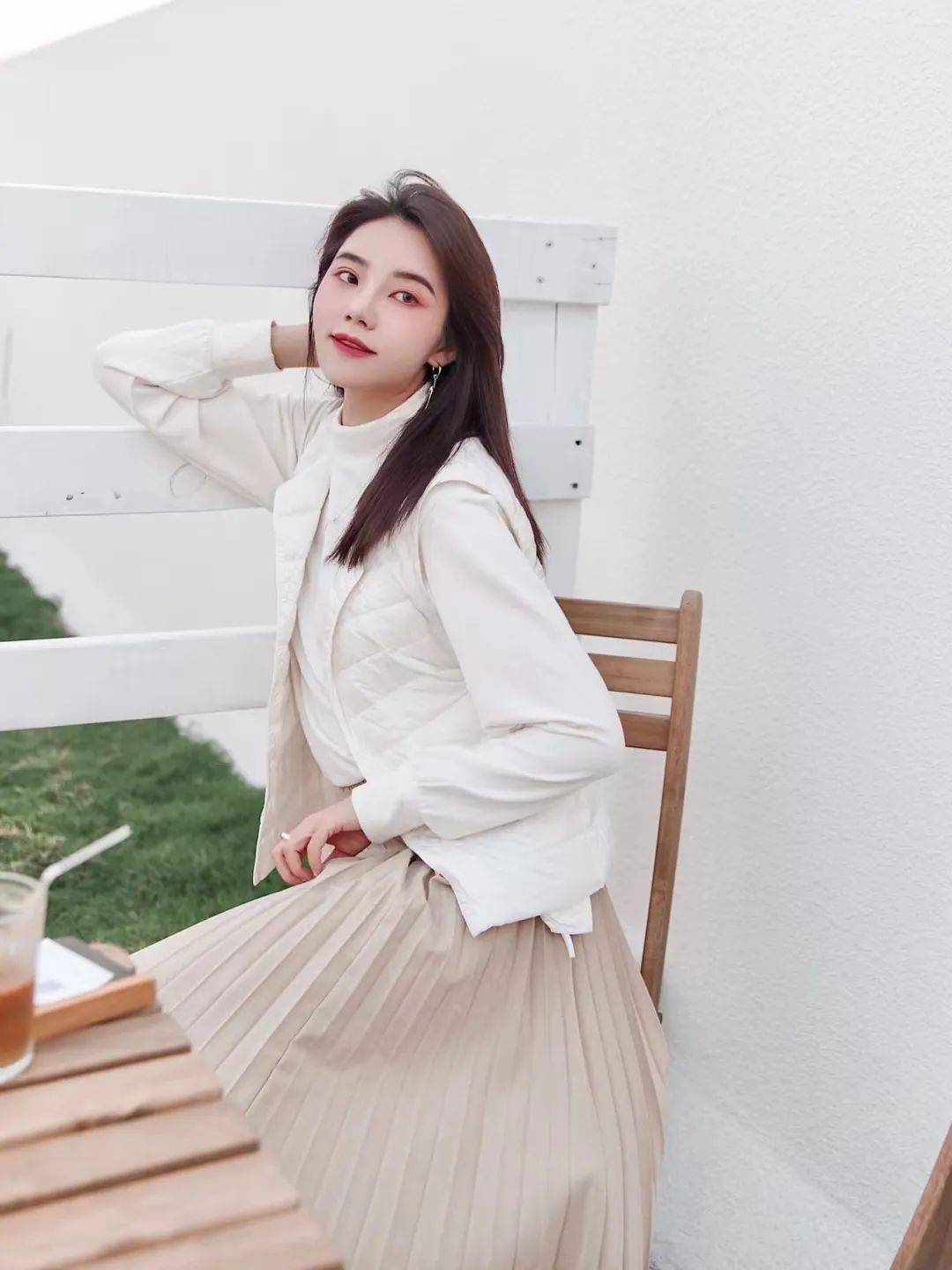 设计 显瘦10斤的羽绒服，百元内无敌！超大白鸭绒，蓬松保暖~