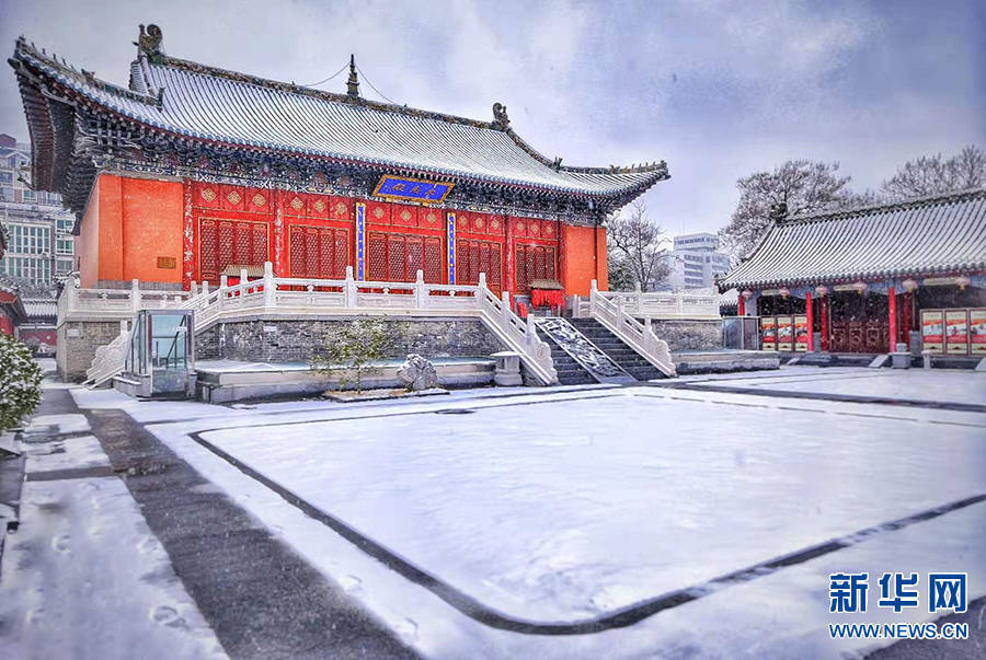 王羿|红墙青瓦遇白雪 文庙银装似画卷