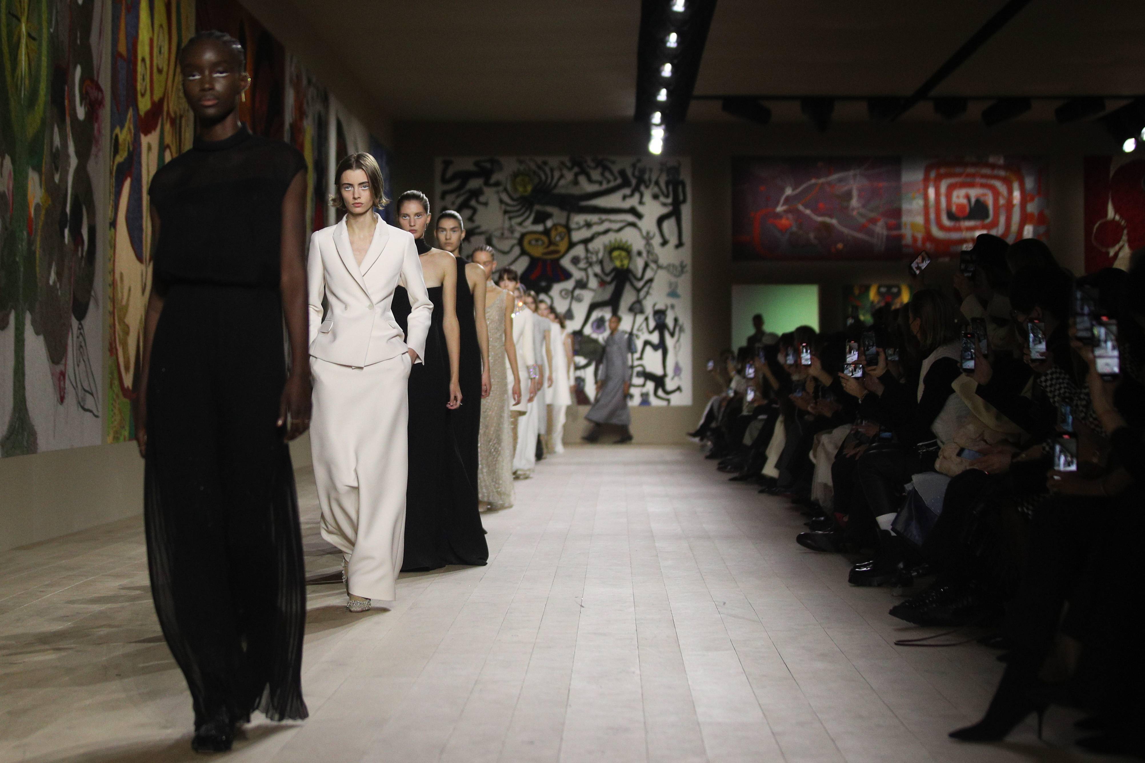 巴黎高定时装周迪奥时装秀