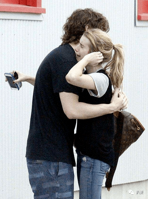 刚生完孩子就分手._艾玛罗伯茨_伊万·彼得斯_电影