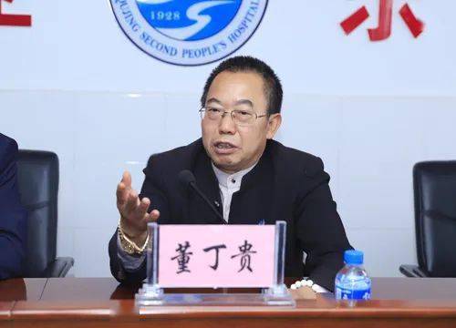 昆明医科大学第二附属医院泌尿外科主任王剑松教授对市二院泌尿外科