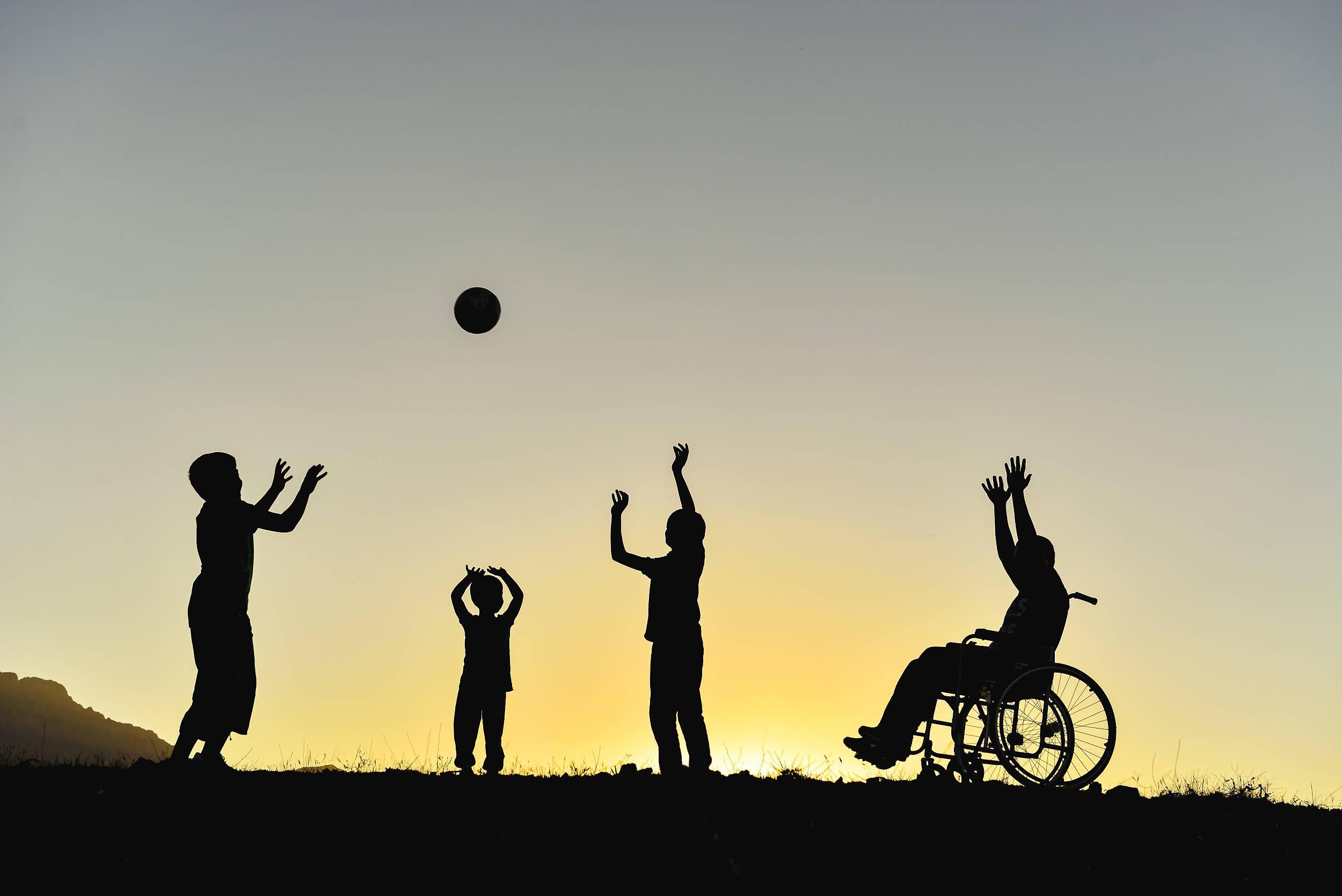 特教提升计划发布,2025年适龄残疾儿童义务教育入学率达到97%