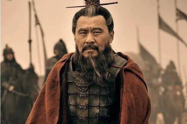 ​曹操为什么要大费周章建铜雀台