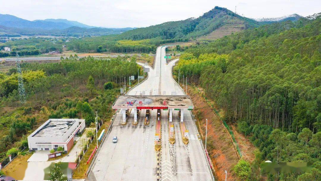 双向四车道汕昆高速桥头互通连接线改扩建工程建成通车