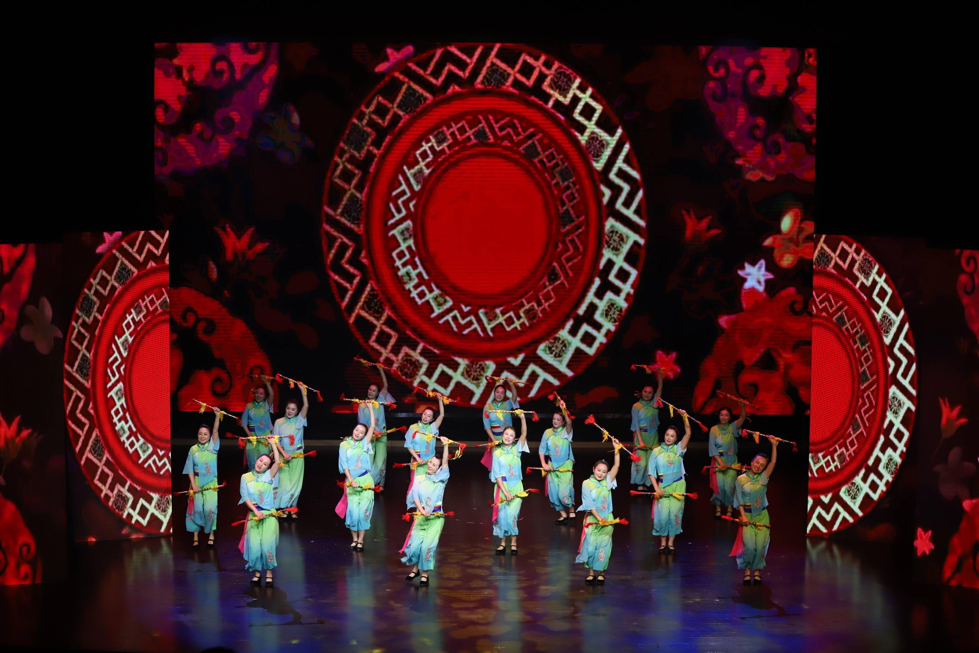 社区|市民唱主角，花式秀幸福！成都举办线上幸福美好生活社区迎春晚会