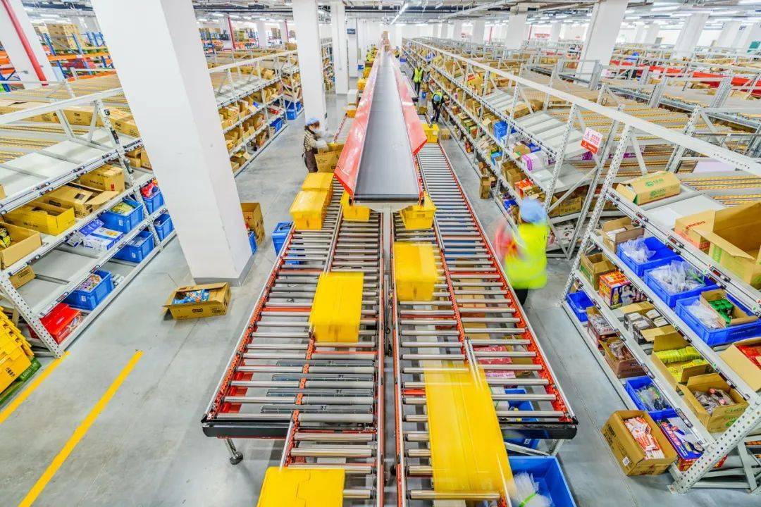 1200家门店备下10亿元年货中百集团陪你过个丰盛温暖年