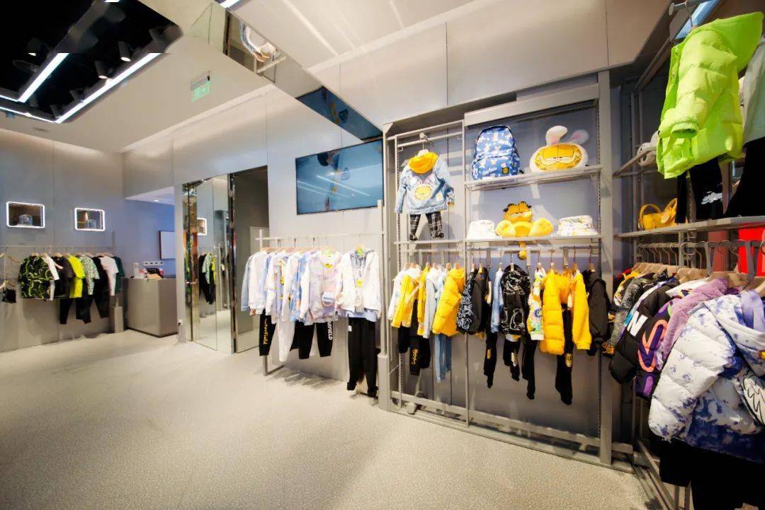 绝版热门联名、绝版潮玩扎堆！IFS这家潮流界的天花板，值得来逛！