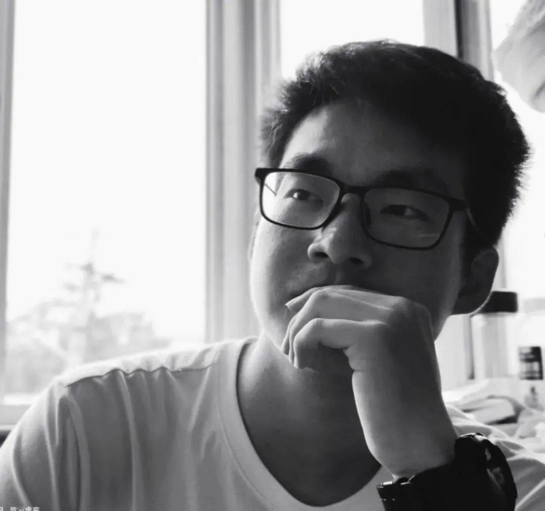 收获书评131制造囚笼评小珂钢琴家闫政