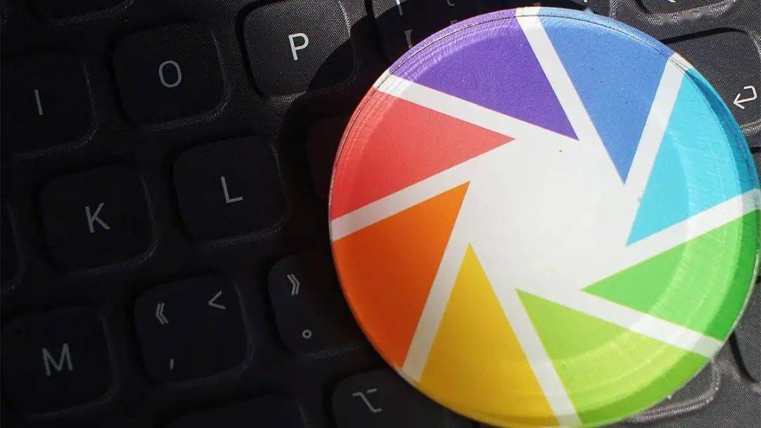 微信春节前更新来了！昵称旁带小老虎，朋友圈可选 20 张照片