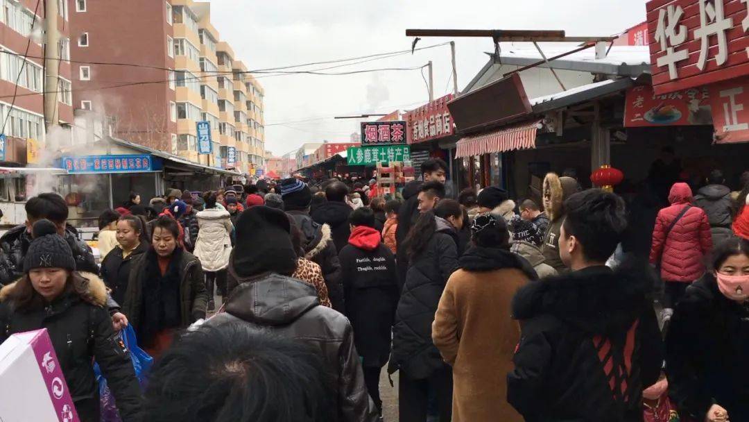 东北|一个普通东北家庭如何过年?他要给自己家拍12部纪录片|三明治电台