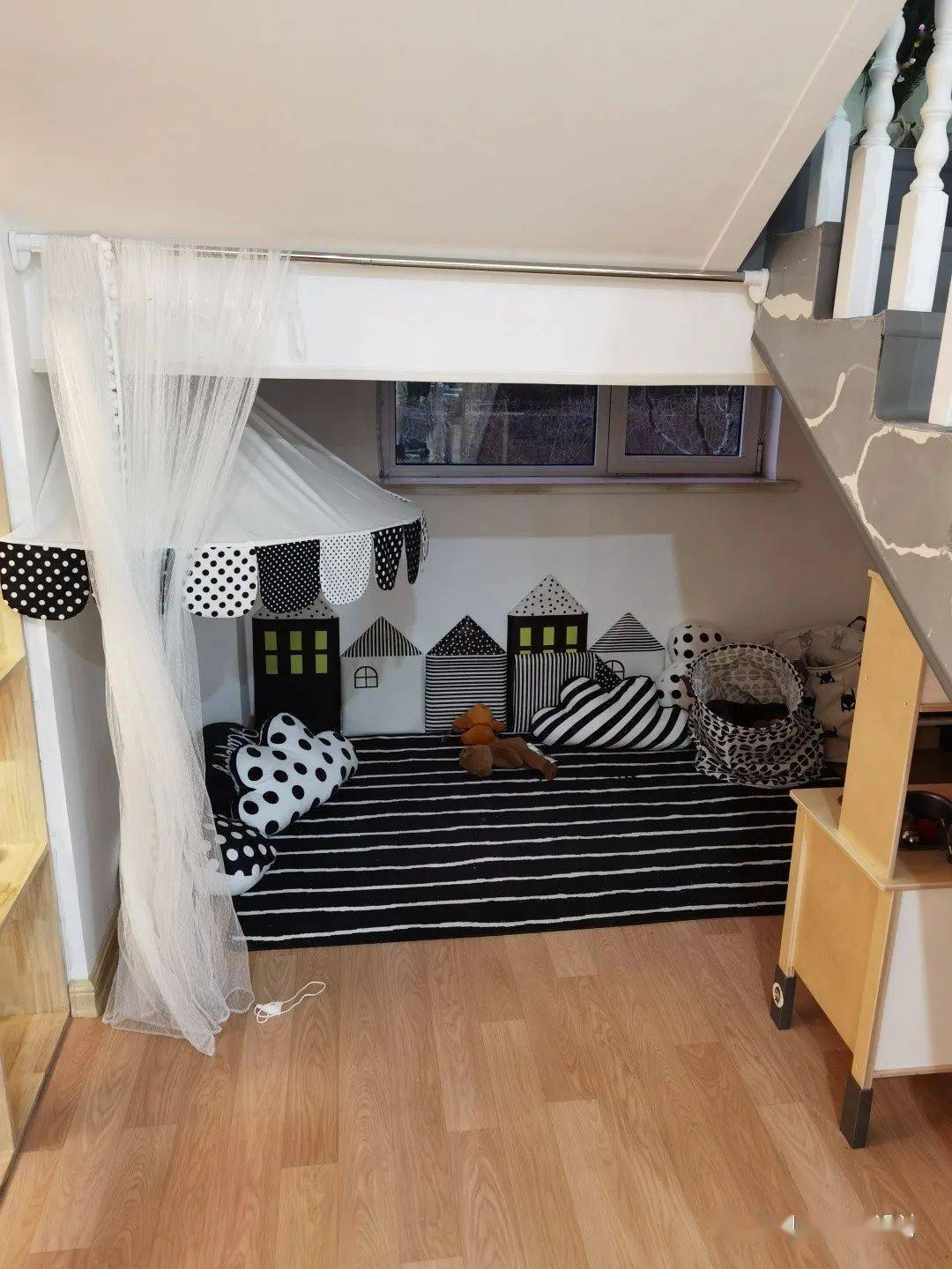 20种幼儿园楼梯间设计,不用再怕没灵感!|创意分享_孩子_空间_环境