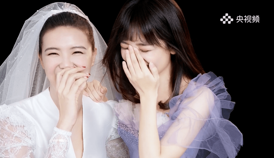 王冰冰婚纱照曝光又甜又乖28cm最萌身高差全网3亿人嗑疯了