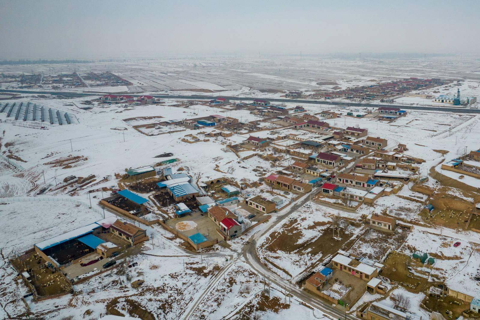 雪后红寺堡的美丽村庄_宁夏_吴忠市_水墨画