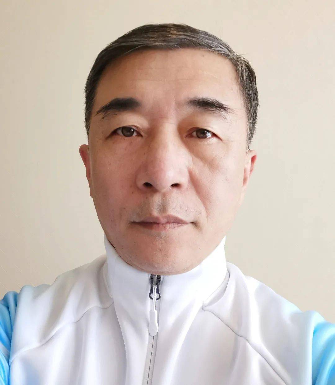 杨亚东(首席牙医官)口腔修复专业尽全力带好全体队员圆满完成冬奥保障