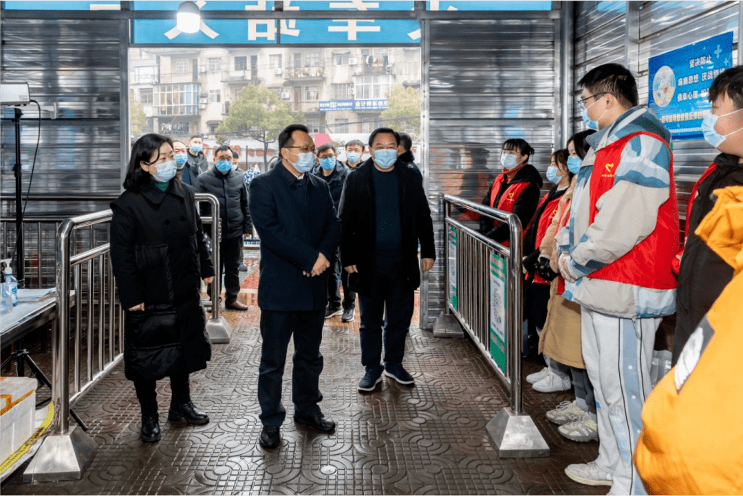 黄国威检查节前安全生产工作