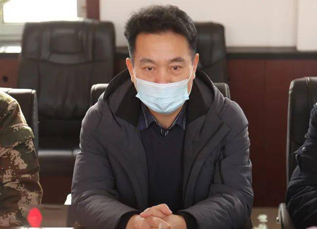 清理监室后组织召开了三方联席会议,会议听取了看守所所长刘云龙就