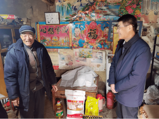 吴广江到第一书记任职村和头雁领飞帮扶村开展春节走访慰问