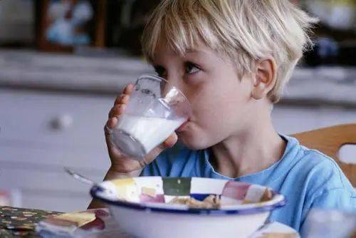 蔬菜|这几种“假早餐”已被拉入黑名单,你还在给孩子吃吗