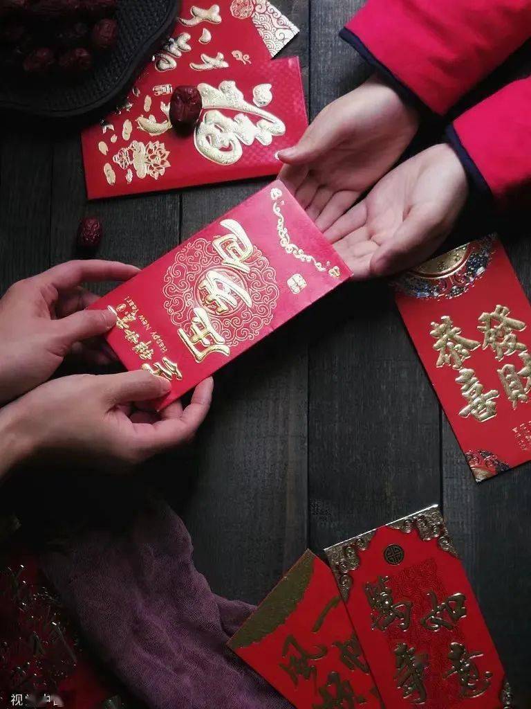 网络中国节春节大年初一发红包记得别超过20元
