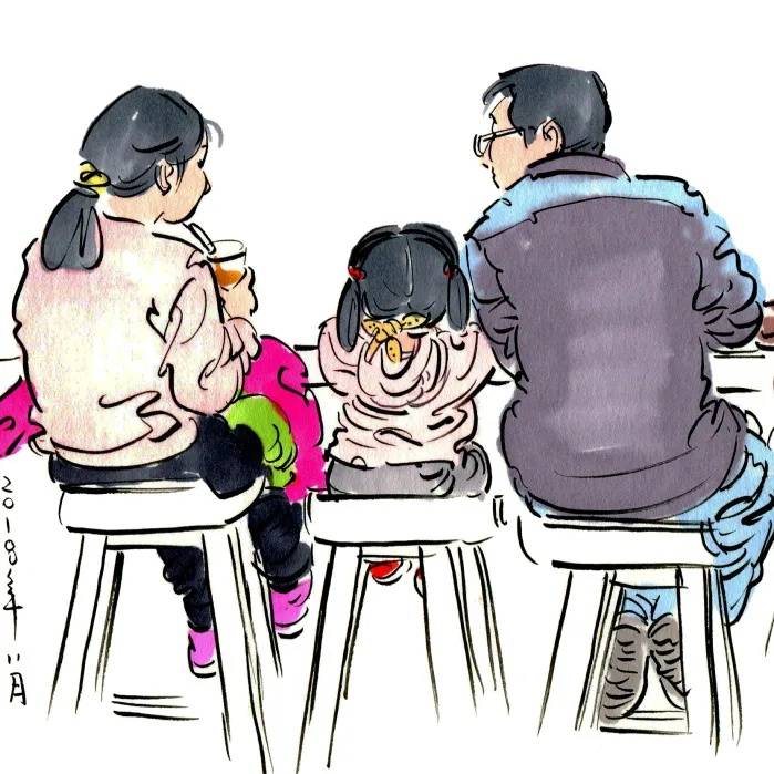 网友金银纪念币上的“抱福虎”出圈，背后细节揭秘了