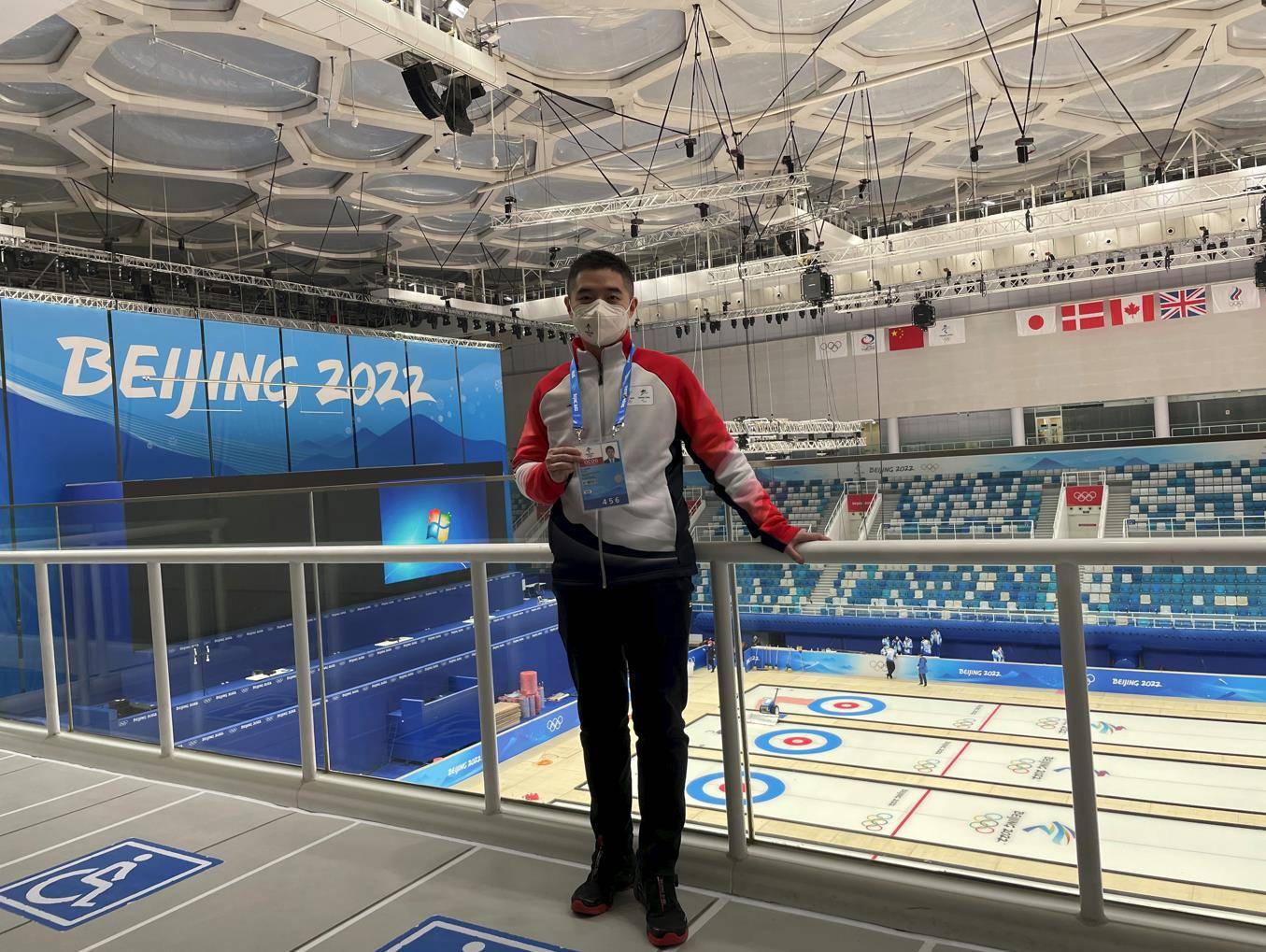 场馆|在这座冬奥会赛期最长的场馆 他希望记者记录一届精彩的赛事