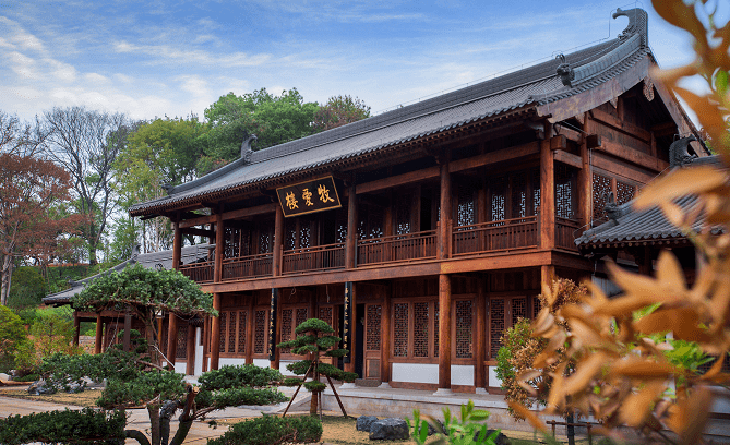 瑞州府衙▲免费开放的足球场龙腾虎跃迎新岁,踔厉奋发向未来.