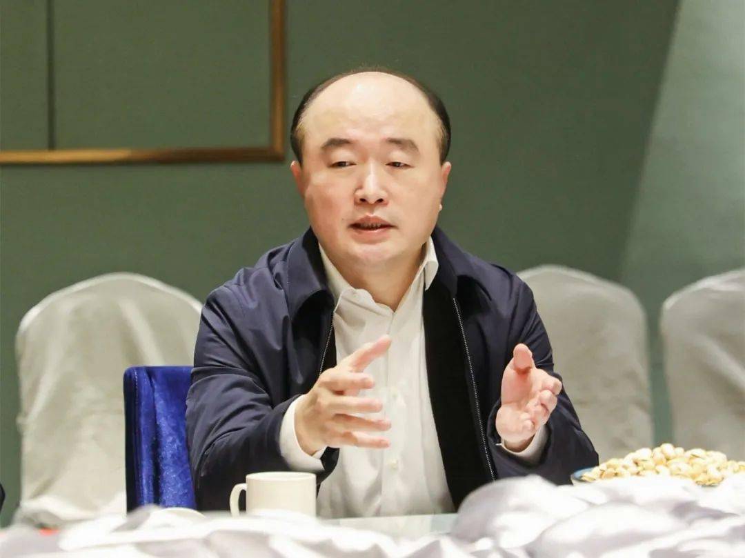 聚乡贤叙乡情谋发展送祝福台商区举办乡贤新春茶话会