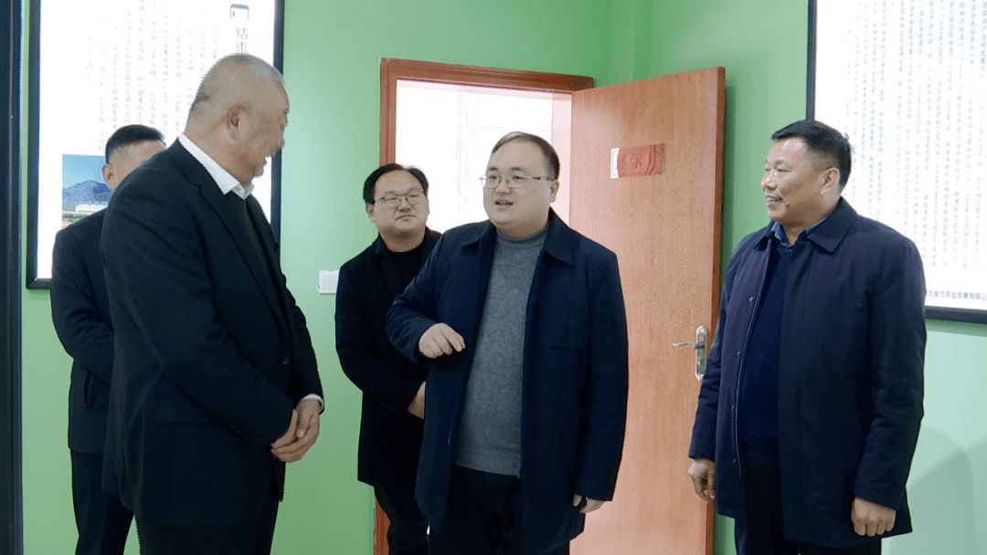 裴永波在调研乡村振兴时强调:坚持三产融合 做精做细